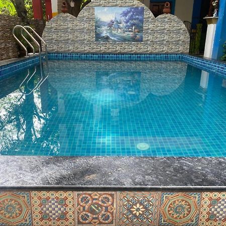 Calangute Beach Side Hotel Bagian luar foto
