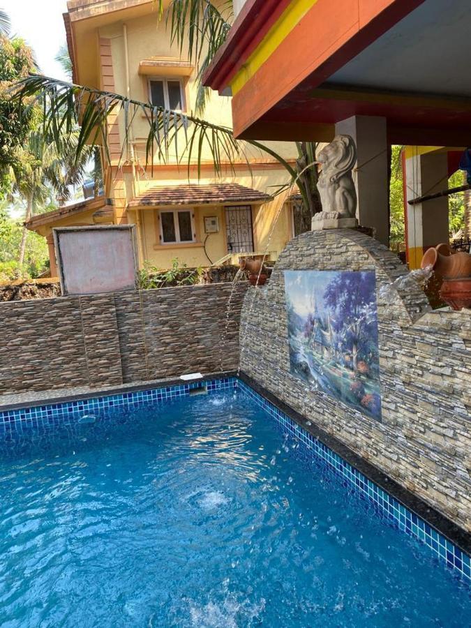 Calangute Beach Side Hotel Bagian luar foto